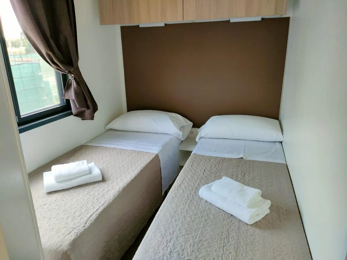 Campingplatz Hotel Garda Di Vino Agricamping & Wine Shop Lazise Ronchi